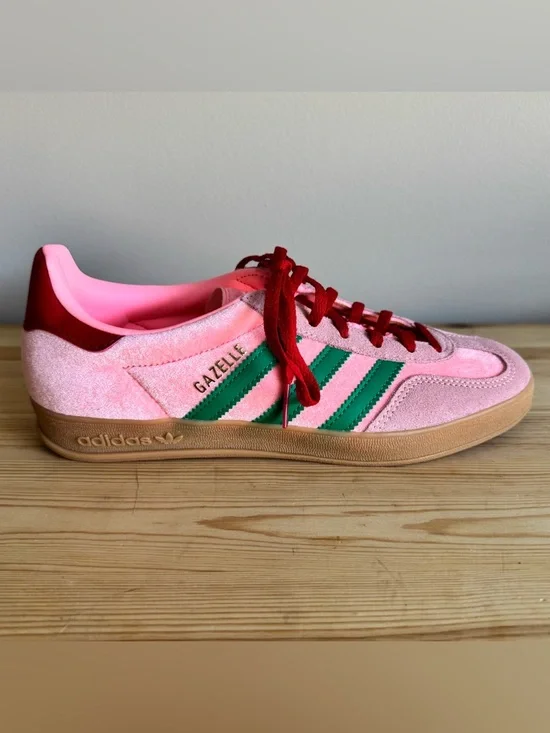 New Adidas Gazelle Women’s Sneakers - Picture 2 of 4